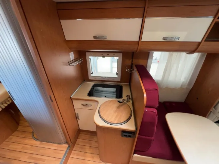 Fahrzeugbild XGO Coupe 304/Queensbett/Klima/Markise/Solar #12