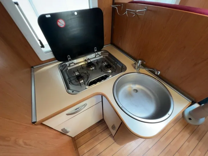Fahrzeugbild XGO Coupe 304/Queensbett/Klima/Markise/Solar #13