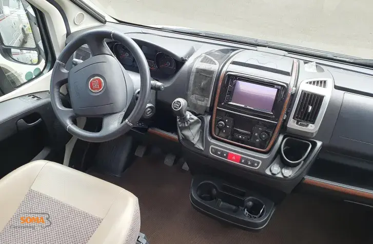 Fahrzeugbild Carthago chic c-line T 4.9 LE #8
