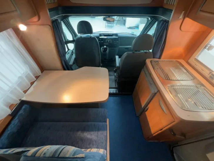 Fahrzeugbild Chausson Flash 02 / Festbett / Klima / Markise #7