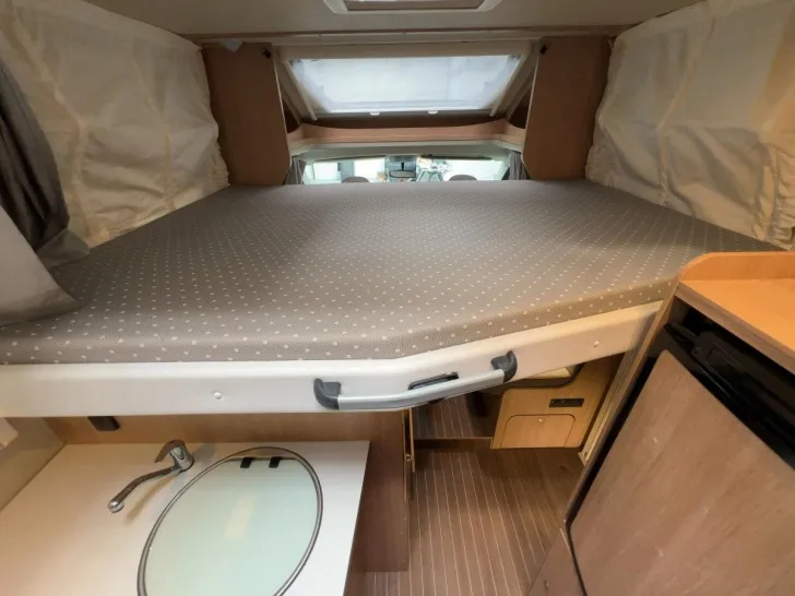 Fahrzeugbild Sunlight T 68/Einzelbetten+Hubbett/Garage/Klima/Markise #12