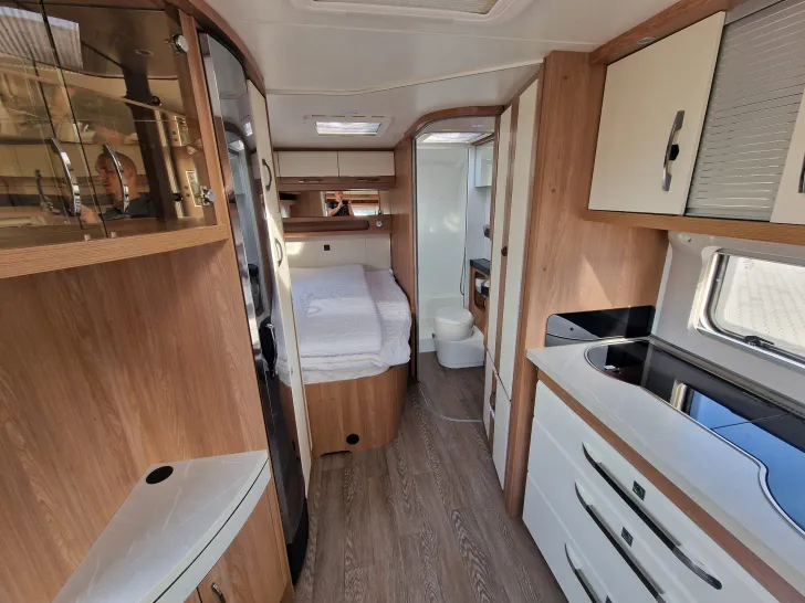 Fahrzeugbild Hobby De Luxe 540 FU Gut Gepflegeter Wohnwagen #6