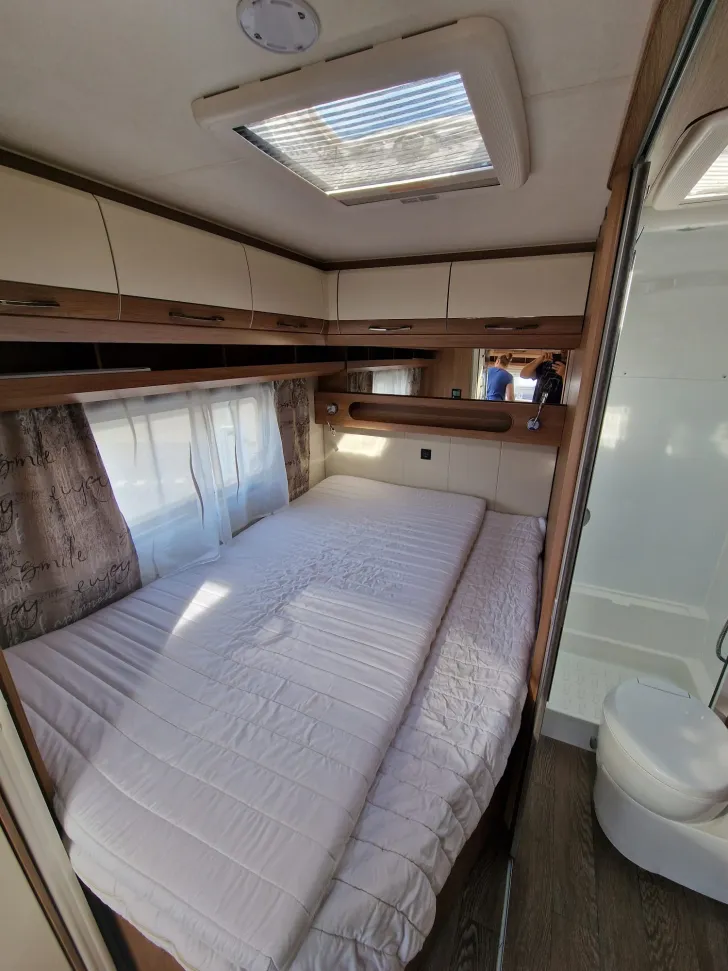 Fahrzeugbild Hobby De Luxe 540 FU Gut Gepflegeter Wohnwagen #8