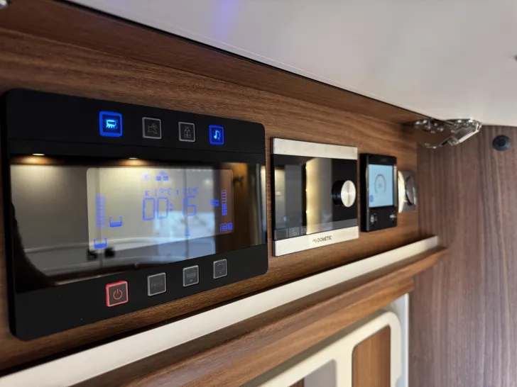 Fahrzeugbild Carthago chic e-line xl I 61 LE DA Smart Selection (404) #19