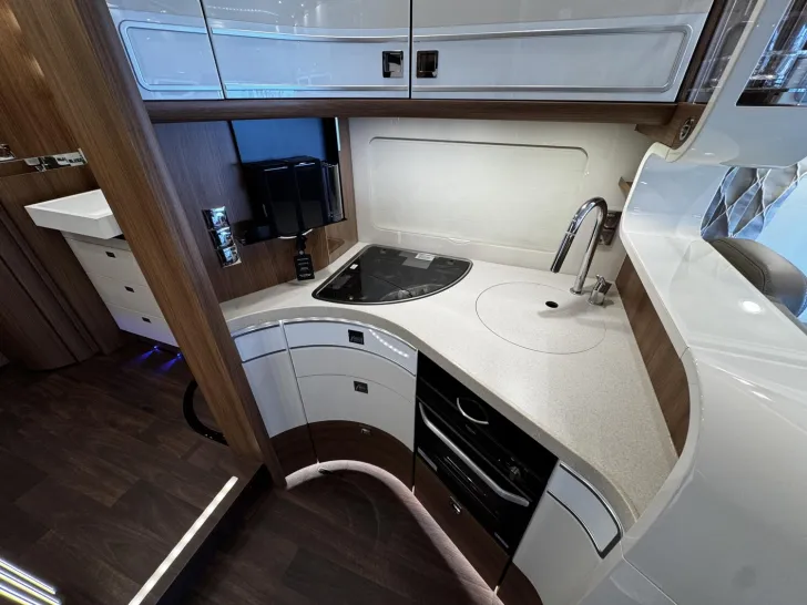 Fahrzeugbild Carthago chic e-line xl I 61 LE DA Smart Selection (404) #23