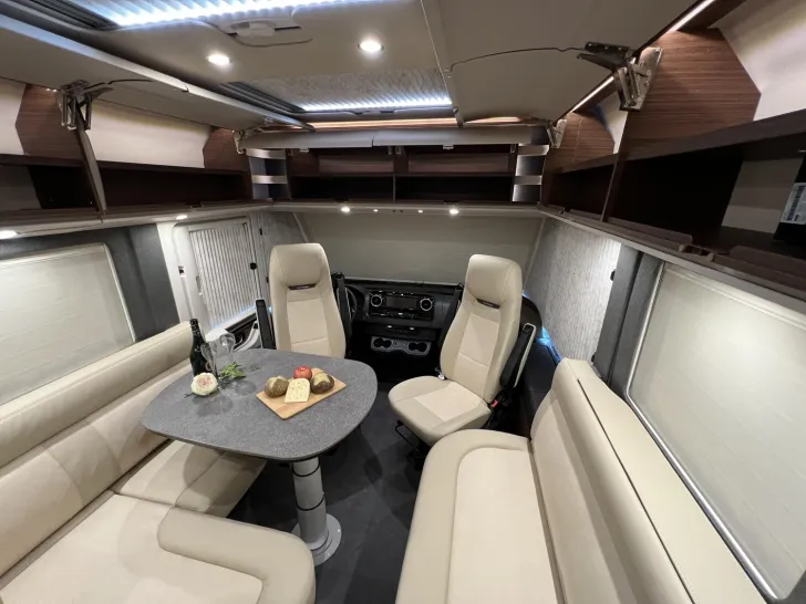 Fahrzeugbild chic c-line I 5.9 XL LE Carthago Selection (314) #14