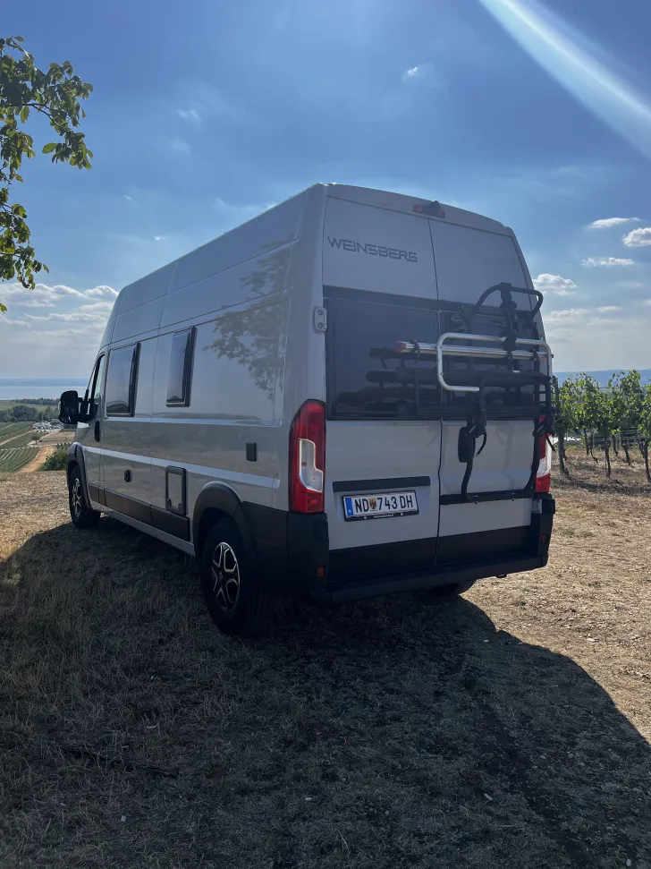 Fahrzeugbild Weinsberg CaraTour 600 DQ 5 Betten, grau, tiptop #4