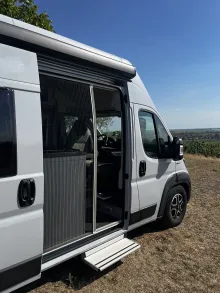 Fahrzeugbild Weinsberg CaraTour 600 DQ 5 Betten, grau, tiptop #5