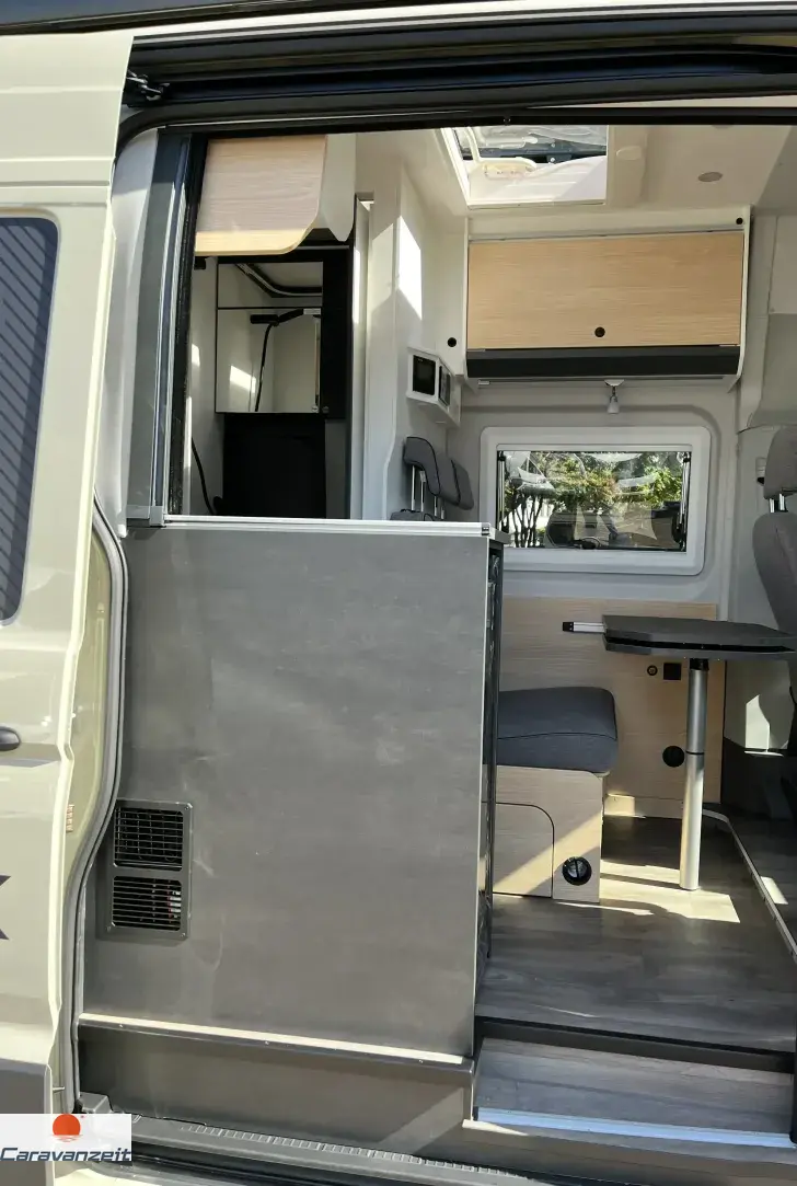 Fahrzeugbild Sunlight Camper Van Ibex 604D 4x4 Lithium #6