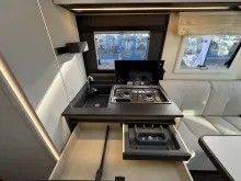 Fahrzeugbild Mobilvetta Kea I90, Hubstützen + Dachklima #36