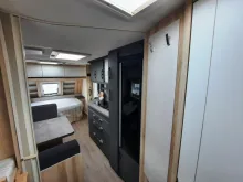 Fahrzeugbild Hobby De Luxe 545 KMF Verfüg./Auflastung 2.000 Kg #5