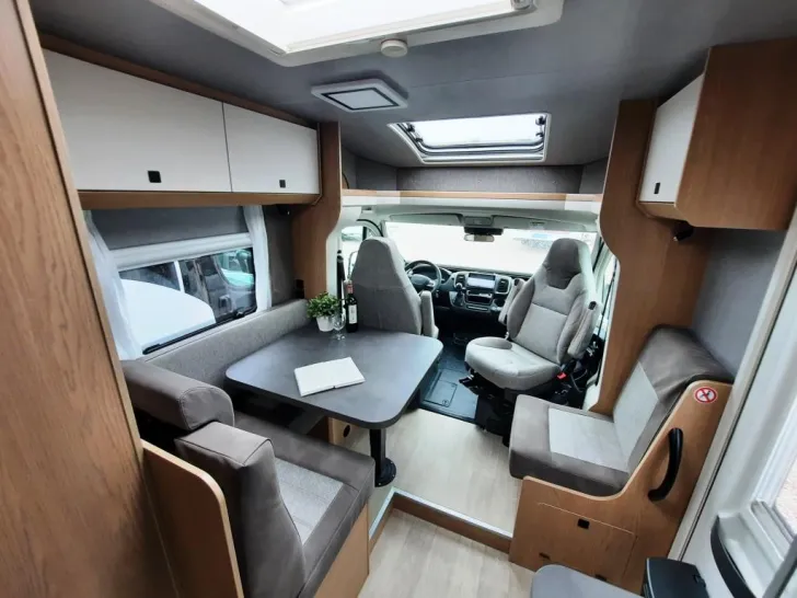 Fahrzeugbild Hobby ONTOUR T 710 GE Verfüg./Sparen Sie 17.557,- € #8