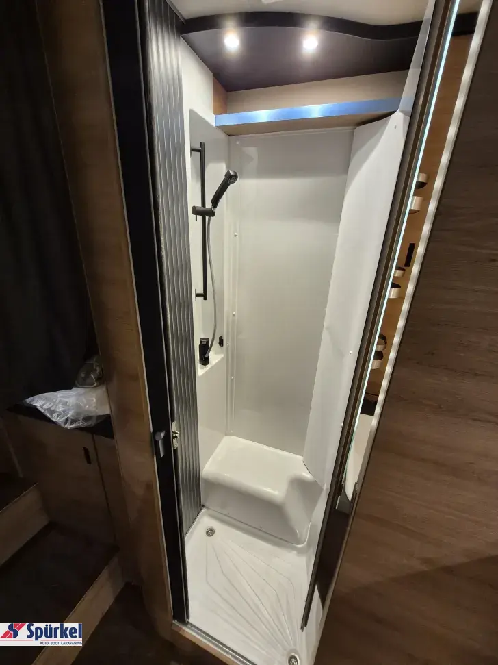Fahrzeugbild Knaus L!VE WAVE 650 MEG Black Selection *TraumMobil*Automatik* #13
