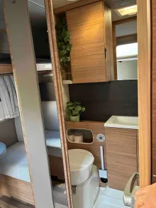 Fahrzeugbild Weinsberg CaraOne 400 LK Autark, Solar, Vorzelt, Radtr? #6