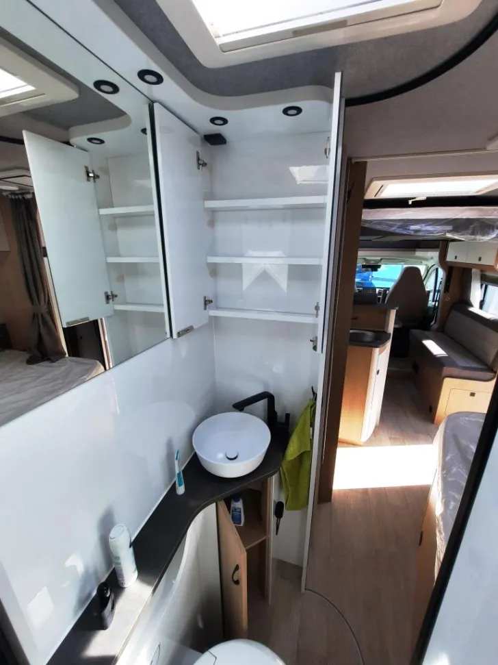 Fahrzeugbild Hobby ONTOUR T 700 FH Verfüg./Sparen Sie 22.709,- € #13