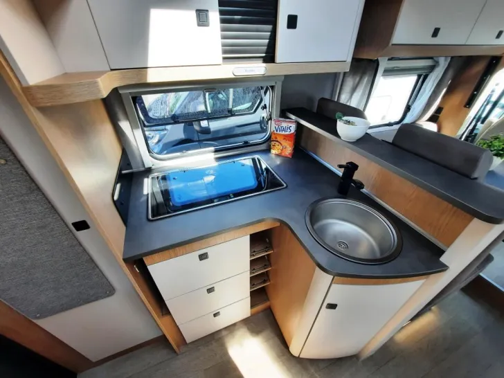Fahrzeugbild Hobby ONTOUR T 700 FH Verfüg./Sparen Sie 22.709,- € #9