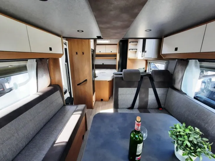 Fahrzeugbild Hobby ONTOUR T 700 FH Verfüg./Sparen Sie 22.709,- € #3