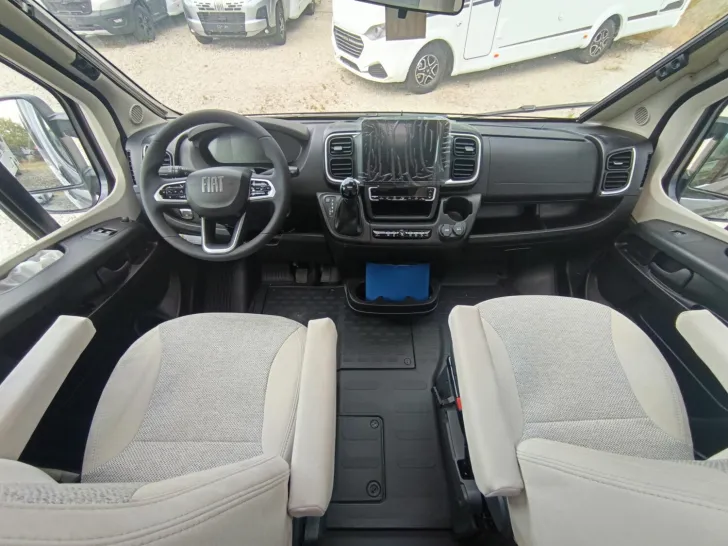 Fahrzeugbild Carado V 337 SEASON SALE: bis zu 9.000 EUR sparen! #11