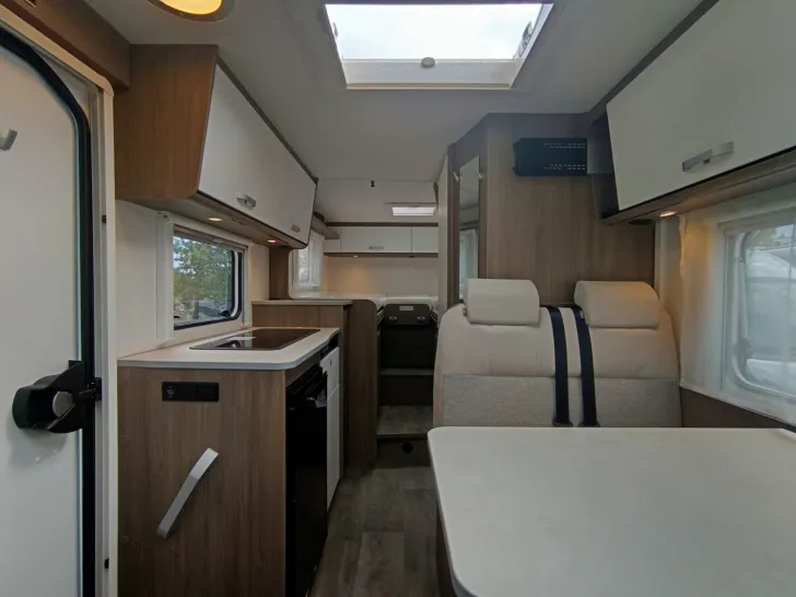 Fahrzeugbild Carado V 337 SEASON SALE: bis zu 9.000 EUR sparen! #18