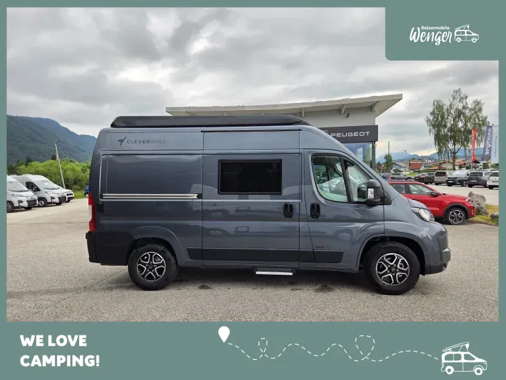 Fahrzeugbild Clever SELECT LINE Tour 4-Bett-Camper auf 5,4 Metern #12