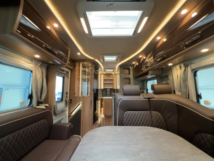 Fahrzeugbild Knaus Sun I 900 LX Autom./Einzelbetten/Hubbett/Markise #11