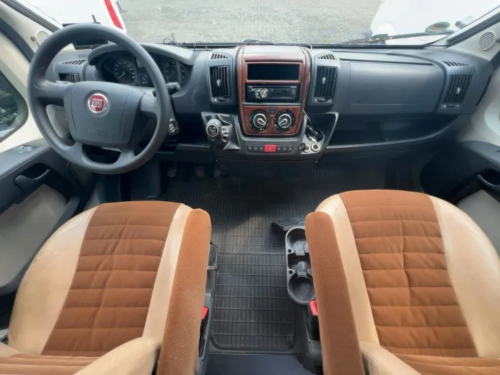 Fahrzeugbild Adria Twin 600 SP / Festbett / Klima / MOTORSCHADEN #4