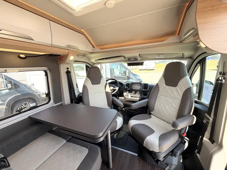 Fahrzeugbild Knaus BoxLife 600 ME Platinum Selection Autom. Hubbett VeloSwing AHK #7