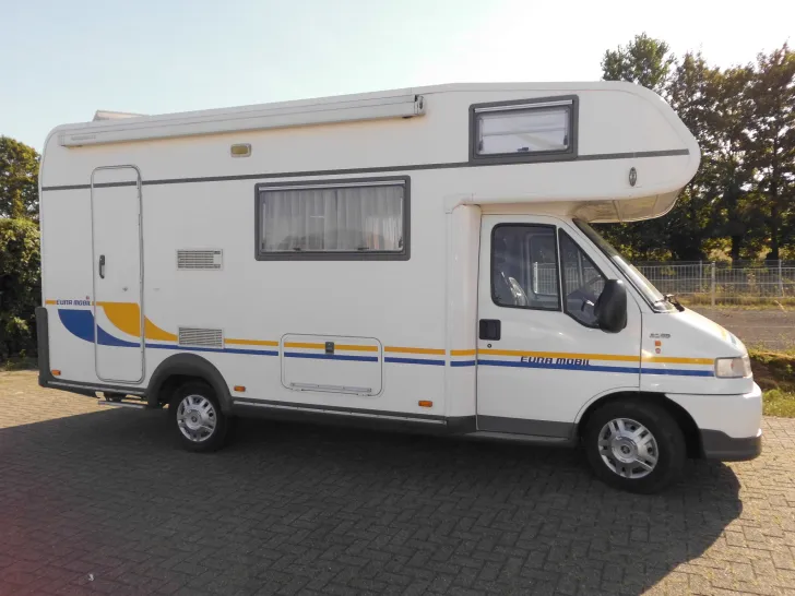 Fahrzeugbild Eura Mobil Activa 635 LS #1