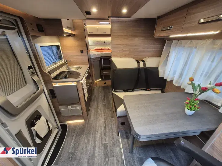 Fahrzeugbild Weinsberg CaraSuite 650 MEG EDITION [SPICY] Automatik* Care Drive Paket* #5
