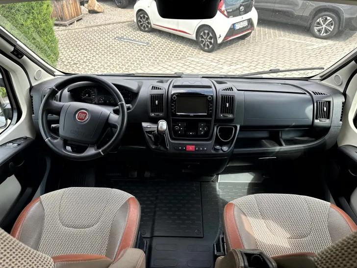 Fahrzeugbild Hymer Yosemite #10
