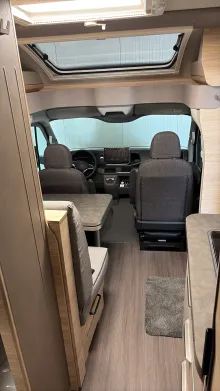 Sicht vorne-hinten Knaus VAN TI PLUS PLATINUM SELECTION 650 MEG (2026)