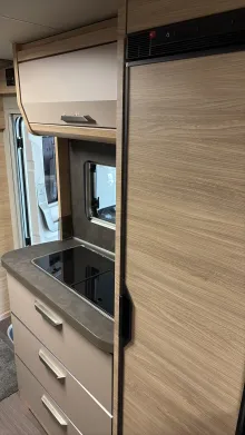 Küchen Knaus VAN TI PLUS PLATINUM SELECTION 650 MEG (2026)
