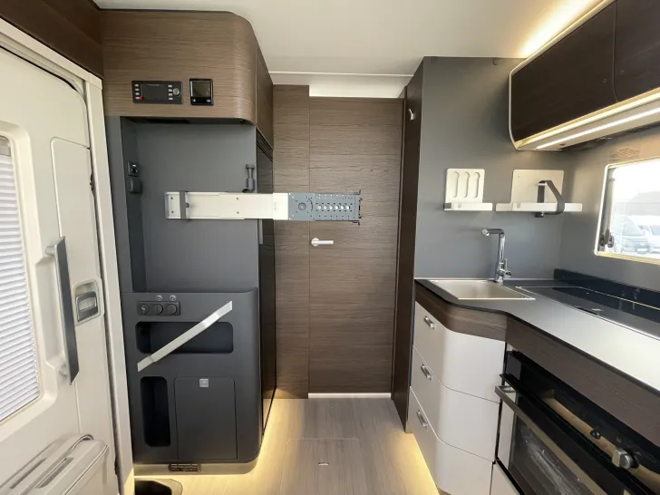 Fahrzeugbild Adria Coral Supreme 670 DL  MJ2026 #40