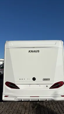 Frontal Hinten Knaus Sky TI 650 MEG Sondermodell