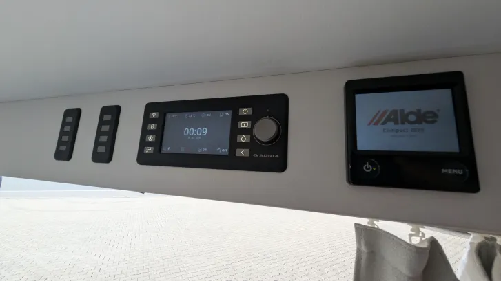Fahrzeugbild Adria Astella 754 DP #37