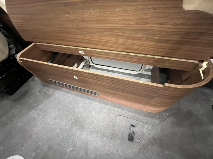 Fahrzeugbild chic c-line I 5.9 XL LE Carthago Selection (318) #39