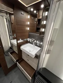Fahrzeugbild chic c-line I 5.9 XL LE Carthago Selection (315) #34
