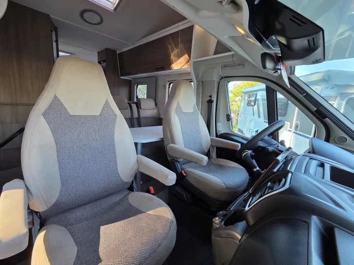 Fahrzeugbild Carado pro A 328 SEASON SALE: bis zu 8.000 EUR sparen! #13