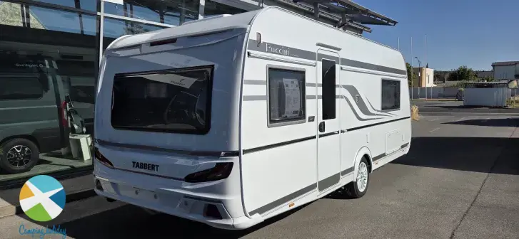 Schräg Vorne Tabbert Puccini 550 E 2,5 Finest Edition