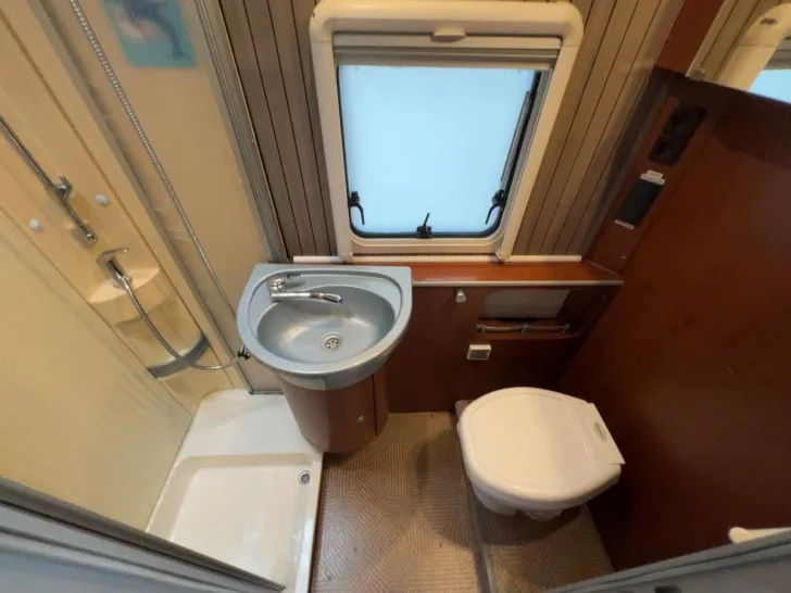 Fahrzeugbild Dethleffs Esprit I 6870 / Festbett/Hubbett/PREISGARANTI3 #16