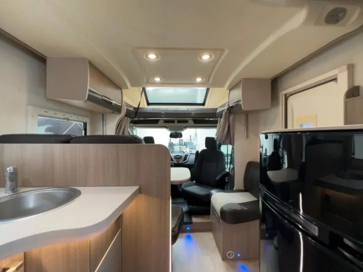 Fahrzeugbild Challenger Genesis 288EB Spezial Edition-QUEENS+HUB-TOP #9