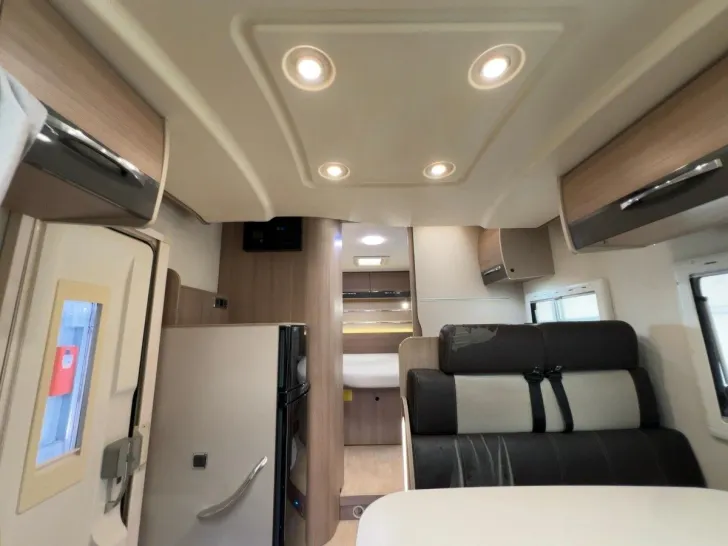 Fahrzeugbild Challenger Genesis 288EB Spezial Edition-QUEENS+HUB-TOP #10