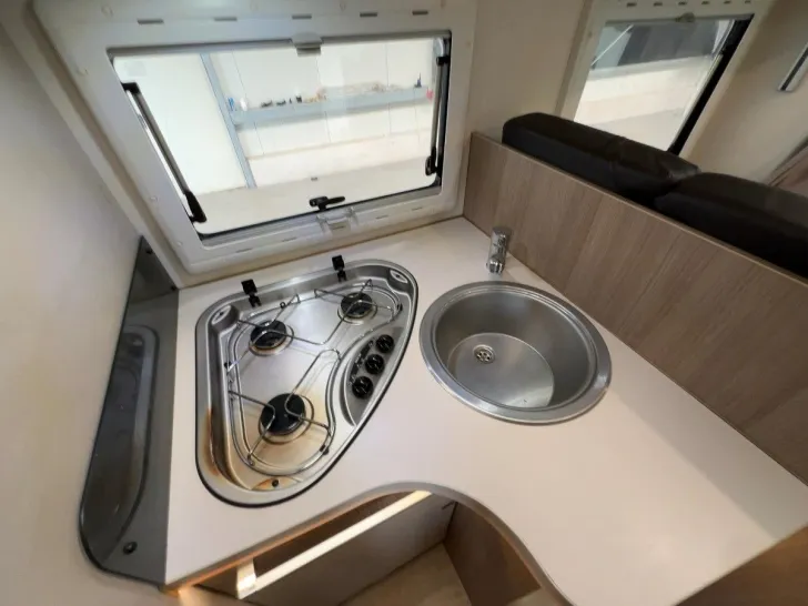 Fahrzeugbild Challenger Genesis 288EB Spezial Edition-QUEENS+HUB-TOP #13