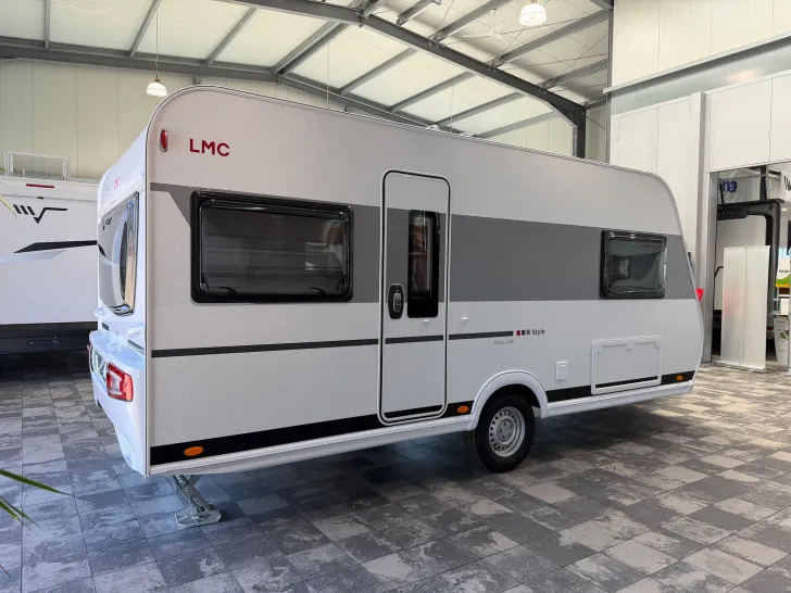 Fahrzeugbild LMC Style 440 D - Grey Line - 1700kg, Modell 2027 #13