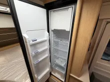 Fahrzeugbild LMC Style 440 D - Grey Line - 1700kg, Modell 2027 #17