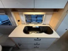 Fahrzeugbild LMC Style 440 D - Grey Line - 1700kg, Modell 2027 #18