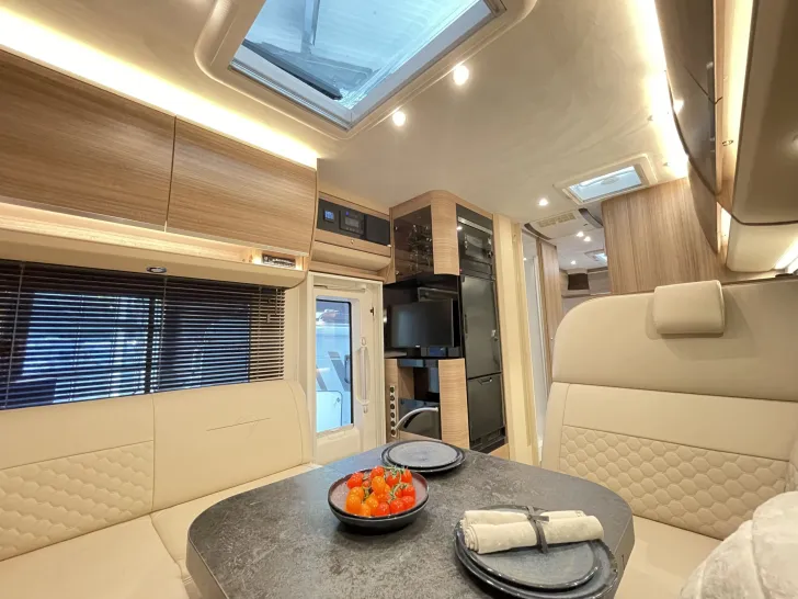 Fahrzeugbild Concorde CRUISER 891LR Diamond Series - 6 Schlafpl. #11