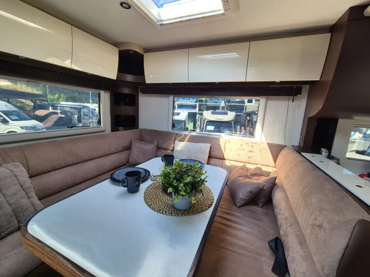 Fahrzeugbild Concorde Carver 890 RRL #13