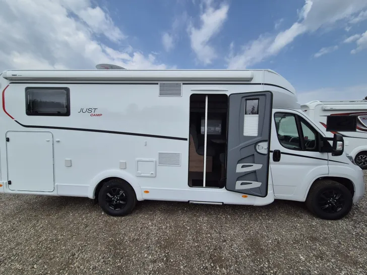 Fahrzeugbild Dethleffs Just Camp T 7052 EB INKLUSIVE SOLAR UND LITHIUM #4