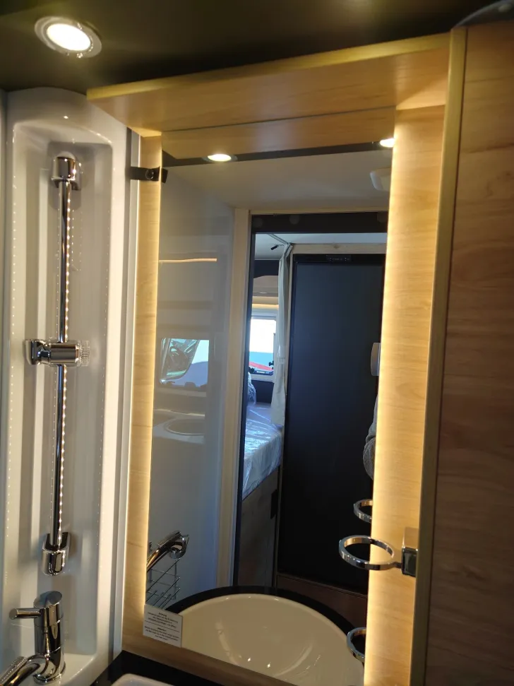 Fahrzeugbild Dethleffs Globebus Camp Active T 1 INKL. SOLAR UND LITHUM #23